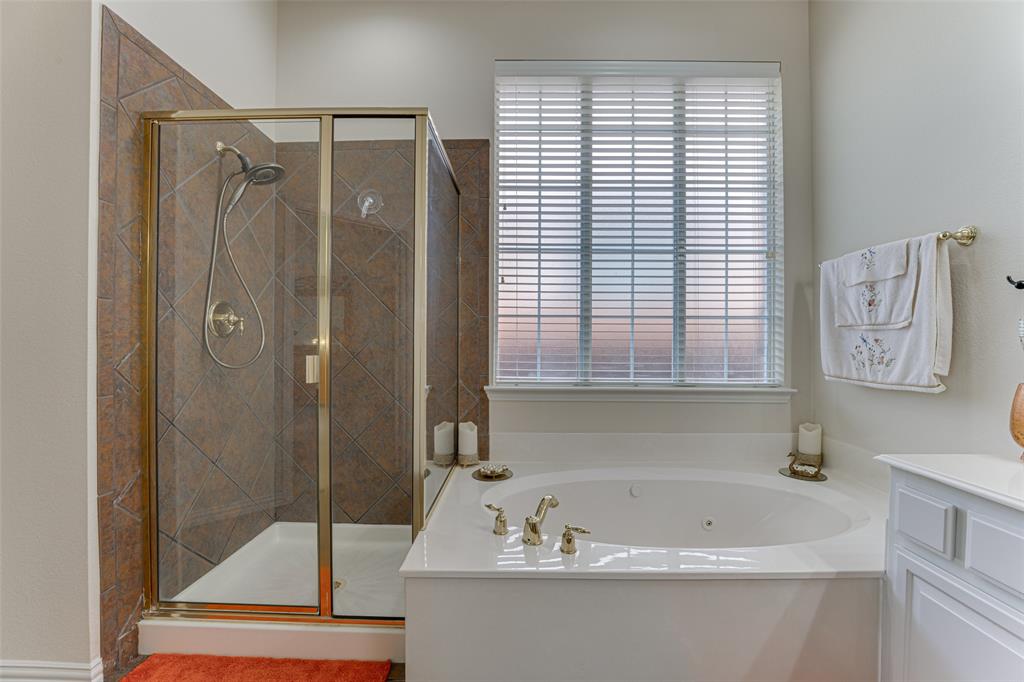 6411 Highland Crest Lane Property Photo 24