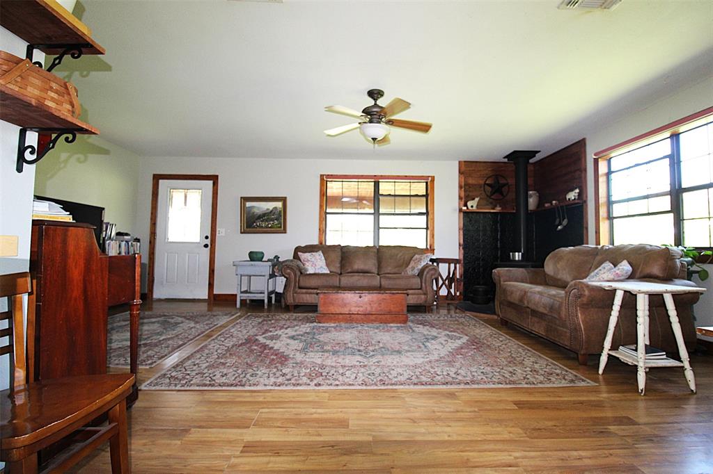 4776 Ne County Road 2120 Road Property Photo 9