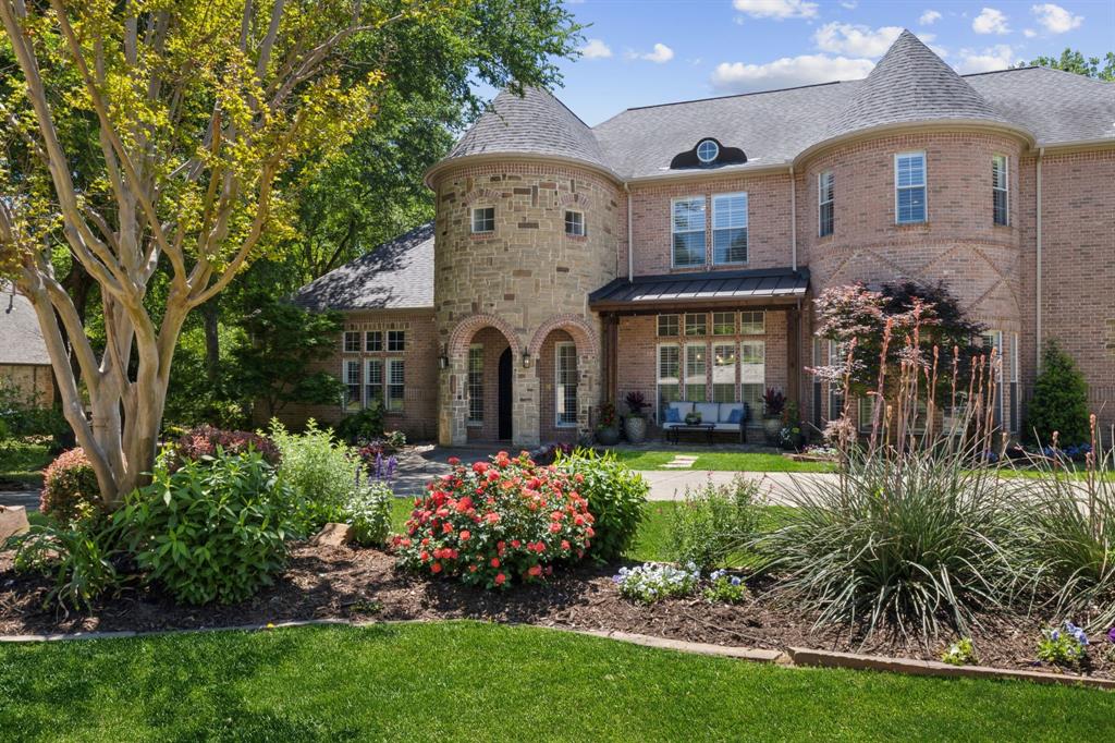 1000 Country Trail Property Photo