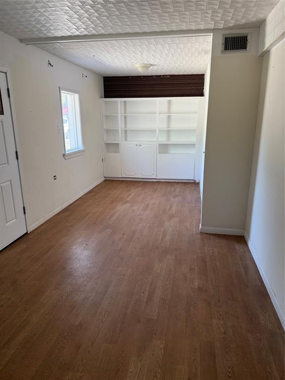 227 S Perry Avenue Property Photo 3