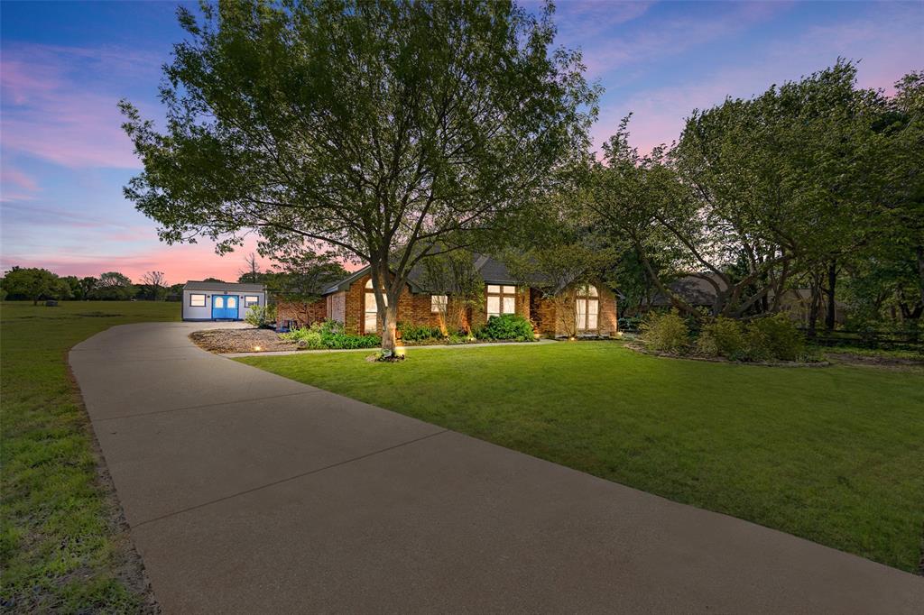 6 Broadmoor Way Property Photo 1