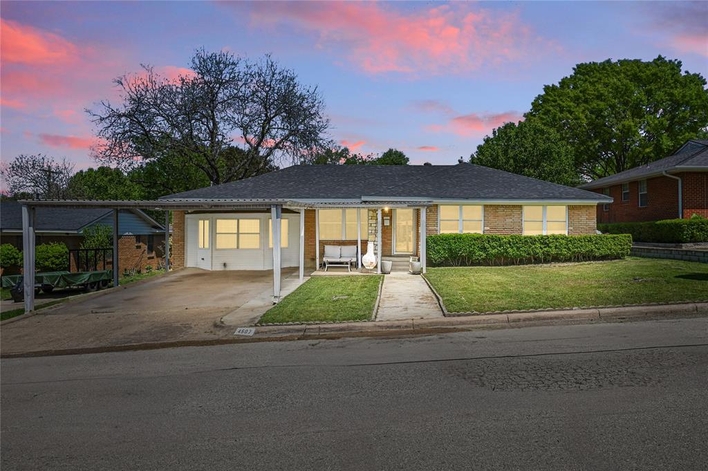 4507 Flo Avenue Property Photo