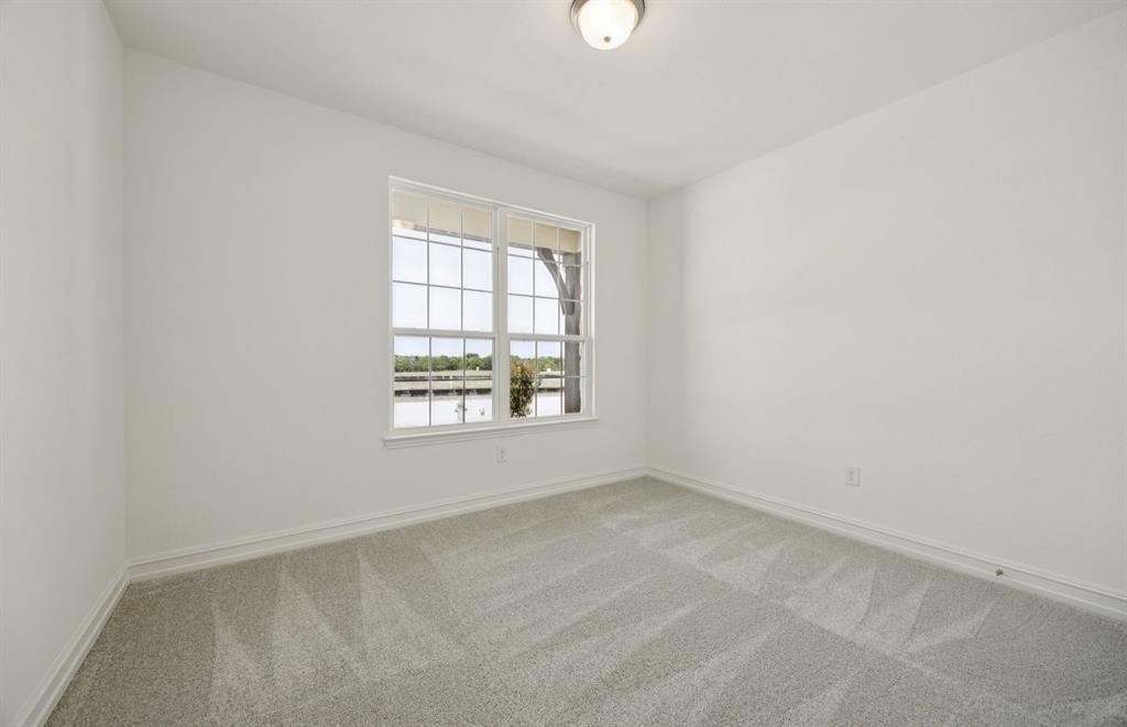1436 Holmes Street Property Photo 3