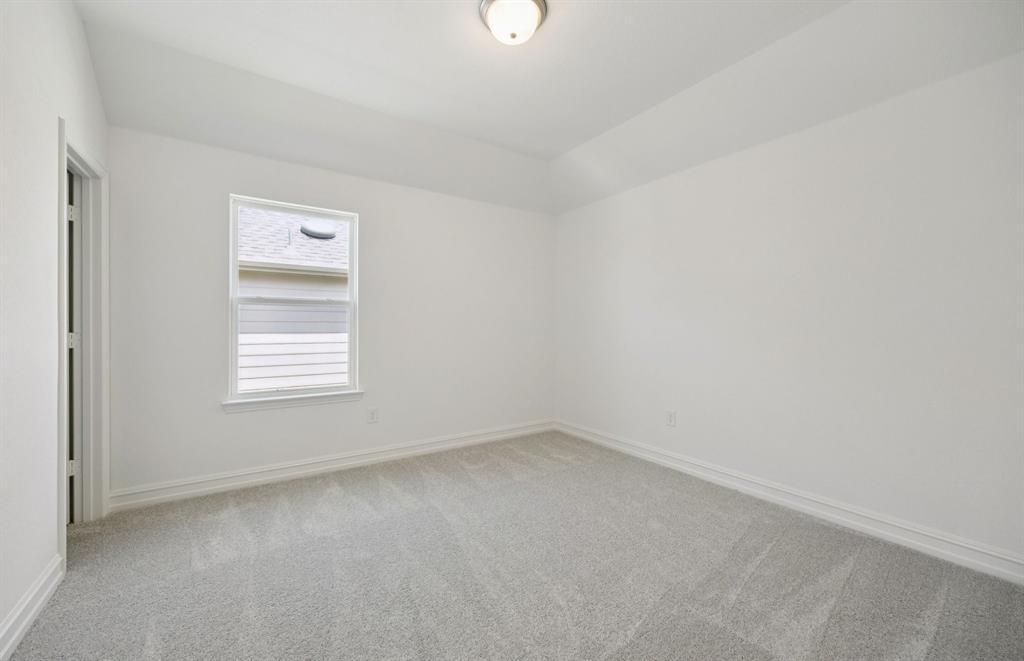 1436 Holmes Street Property Photo 18