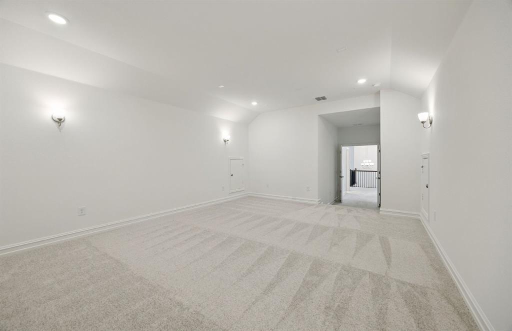 1436 Holmes Street Property Photo 19