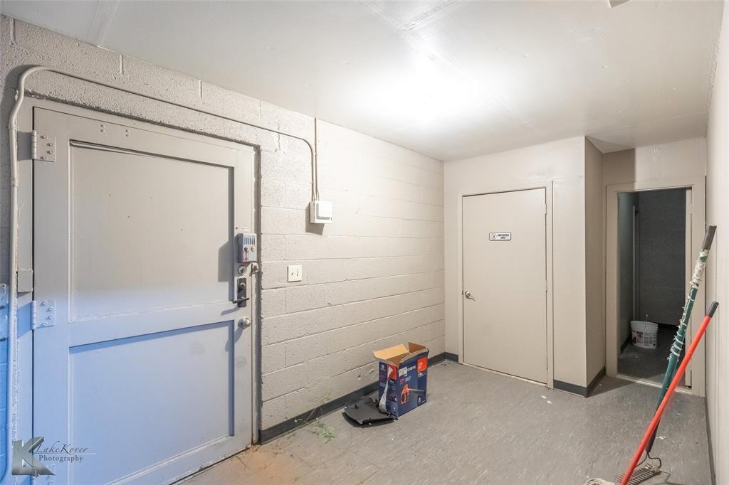 1238 Grape Street Property Photo 7