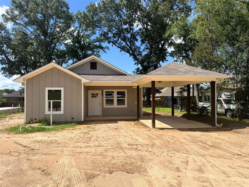 240 Elm Street Property Photo 1