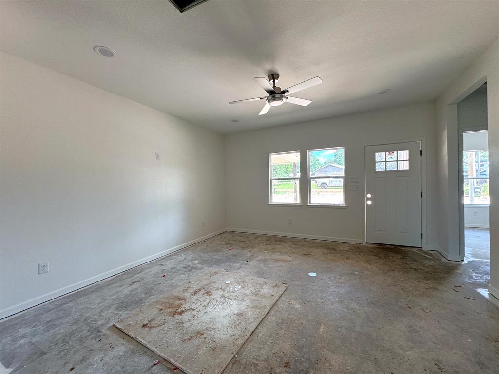 240 Elm Street Property Photo 4