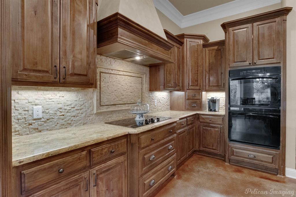 907 Woodland View Circle Property Photo 6