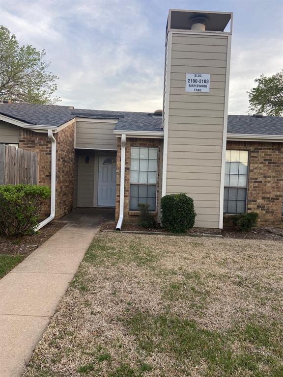 2104 Maplewood Trail Property Photo