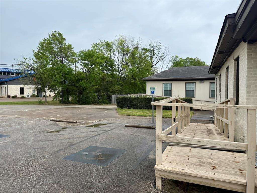 2410 -2416 S Main Street Property Photo 15