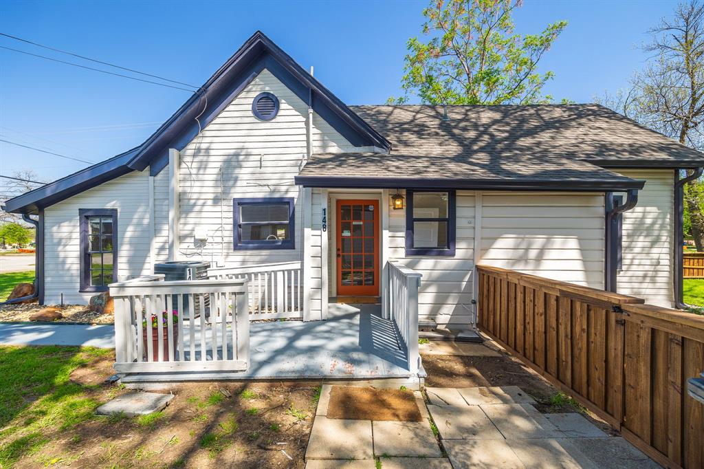 148 S Elm Street Property Photo 2