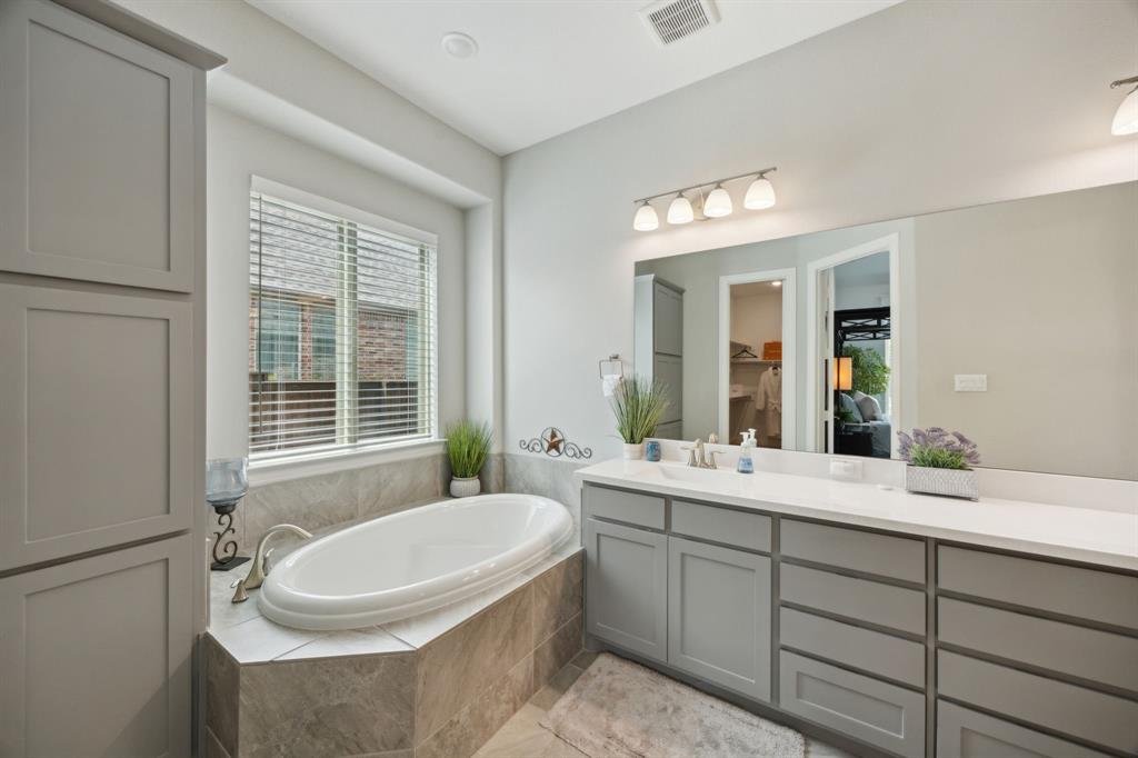4051 Pepper Grass Lane Property Photo 13