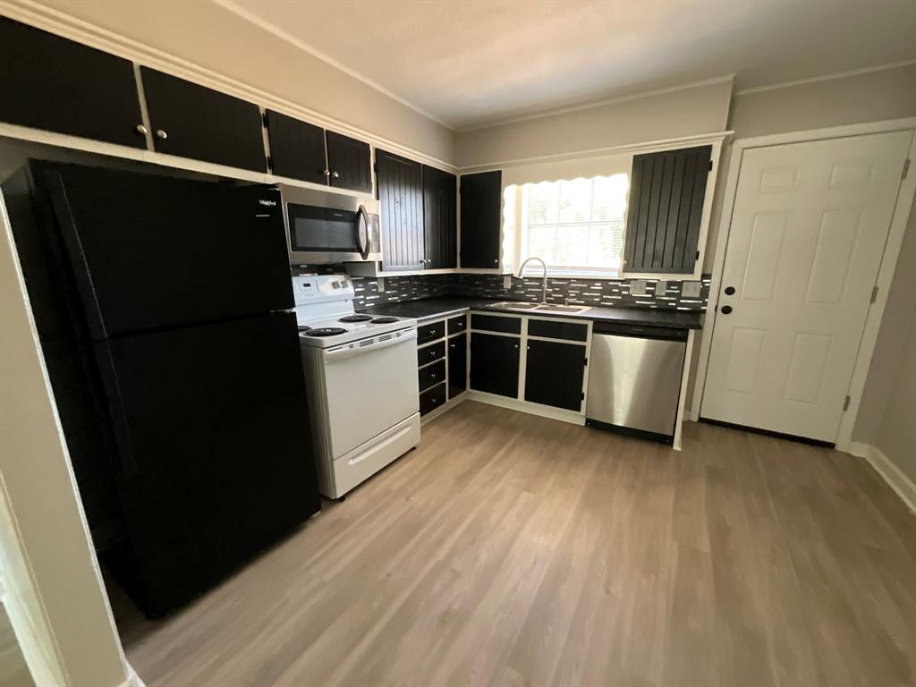 220 Bois D Arc Property Photo