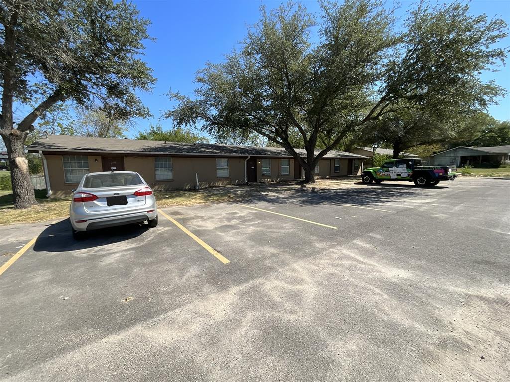 220 Bois D Arc Property Photo