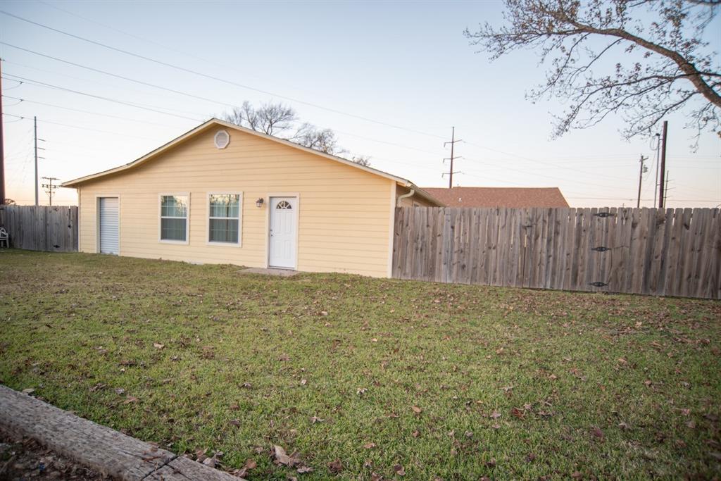 1118 E Goode Street Property Photo