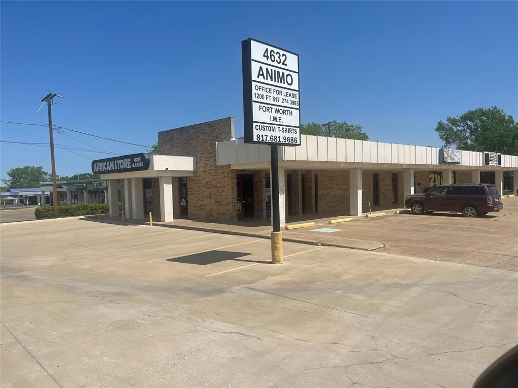 4632 Denton Highway Property Photo 2