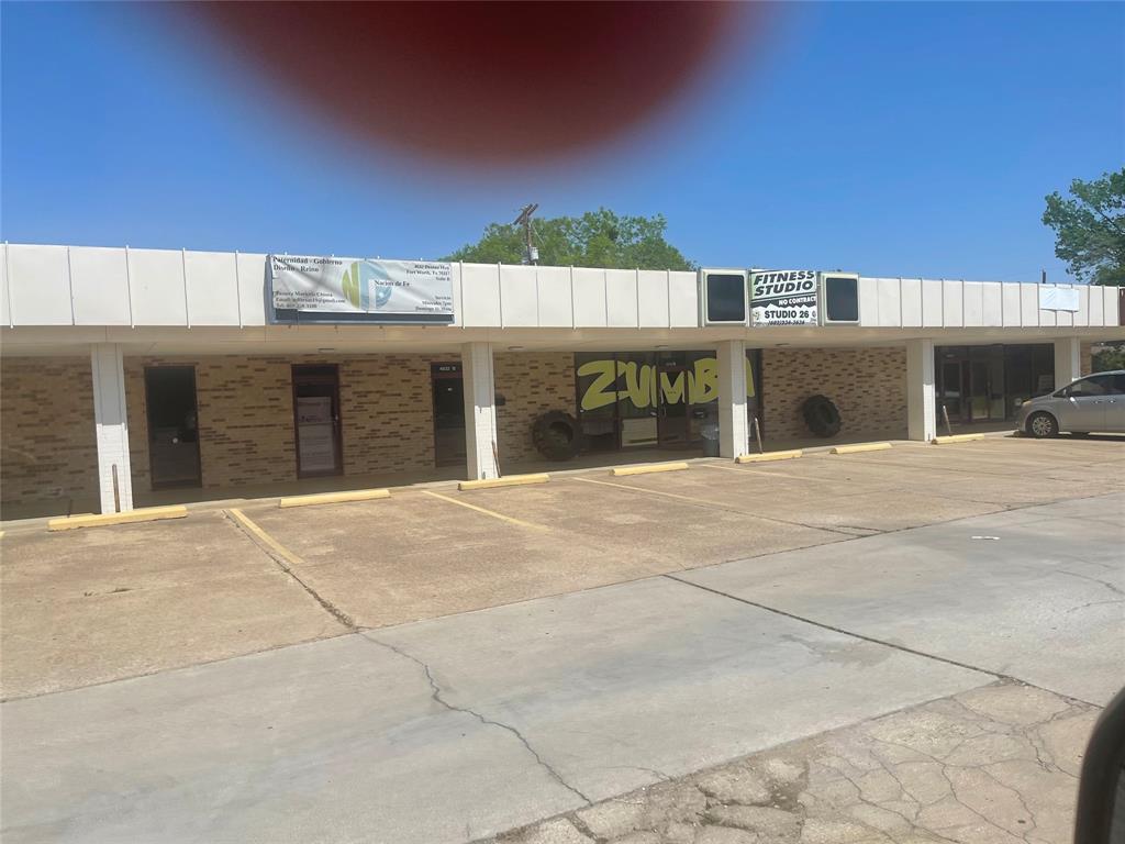 4632 Denton Highway Property Photo 4