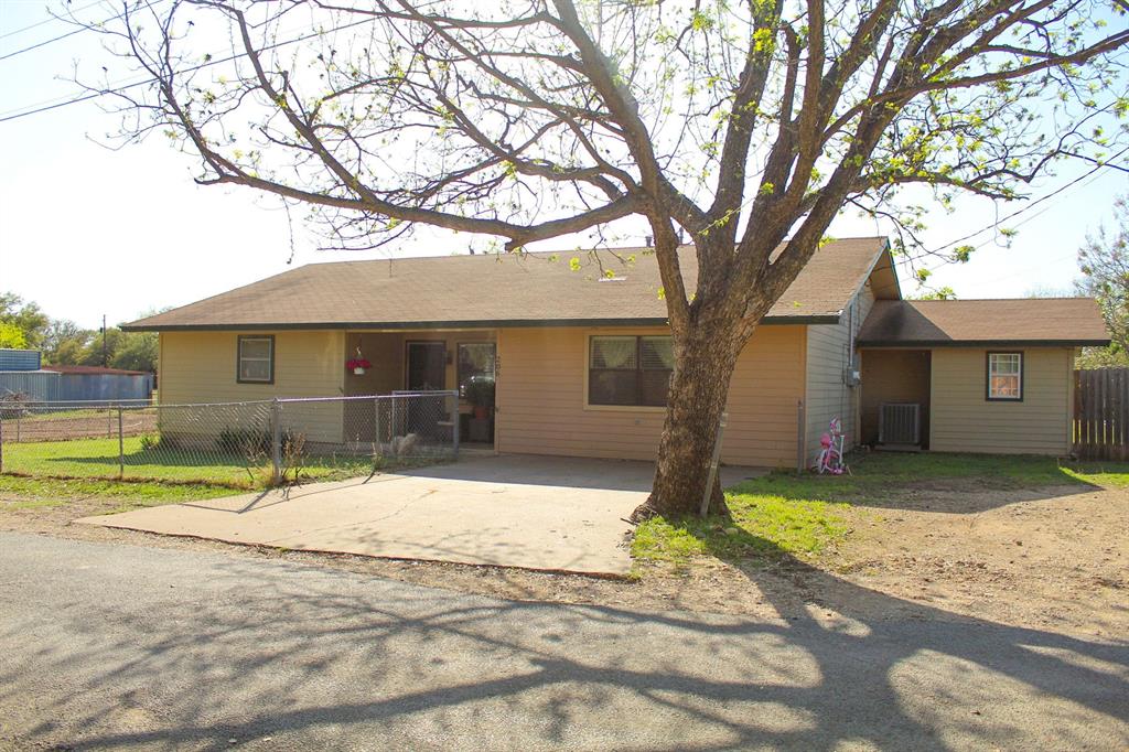 206 Maple Street Property Photo