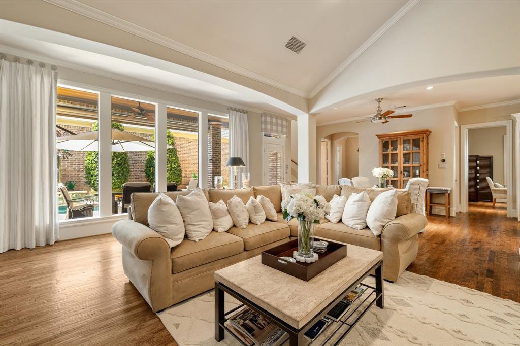 5659 Miramar Drive Property Photo