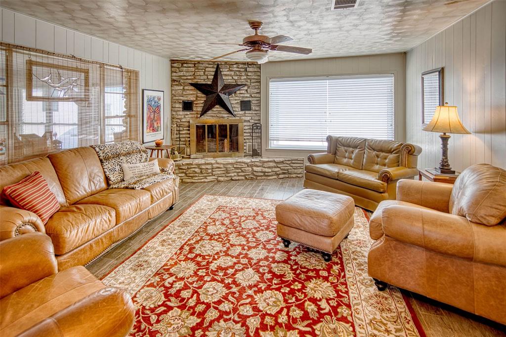 108 Riverside Drive Property Photo 8