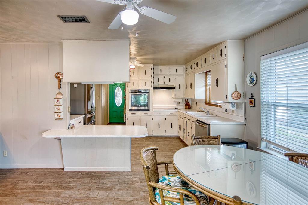 108 Riverside Drive Property Photo 12