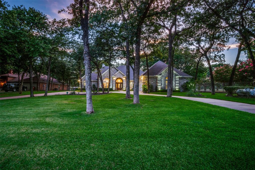 12215 Lake Forest Drive Property Photo 1