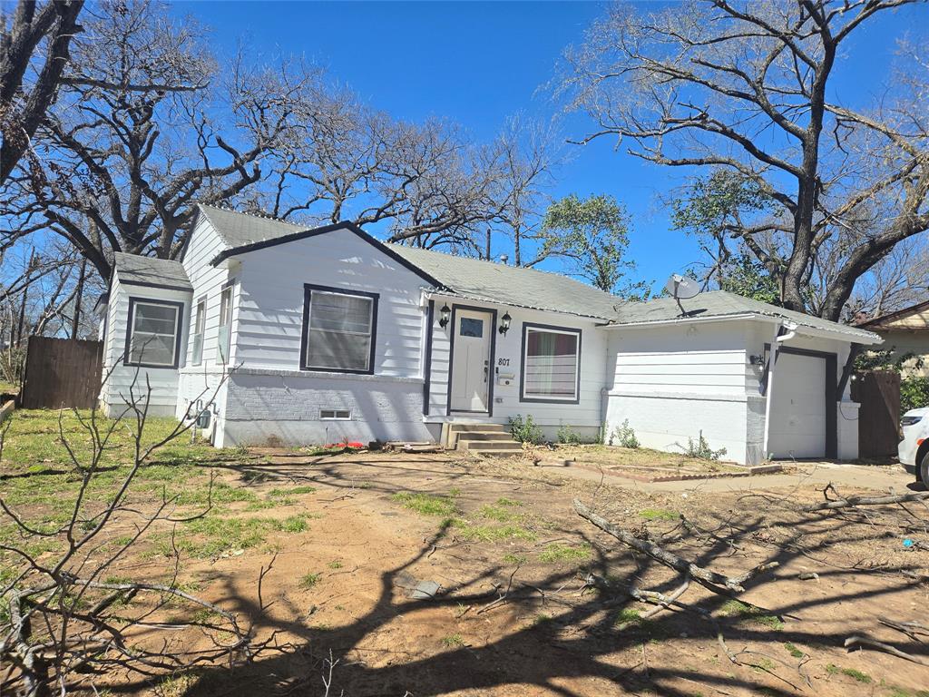 807 Westwood Drive Property Photo 1