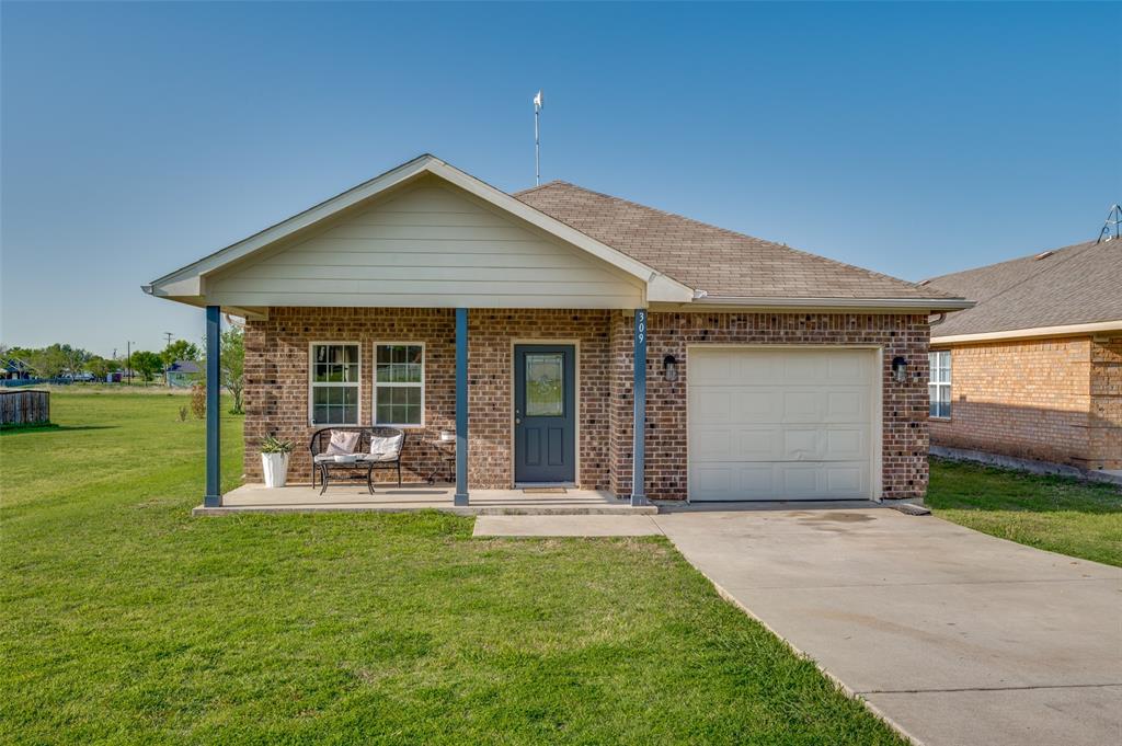 309 W Mesquite Street Property Photo