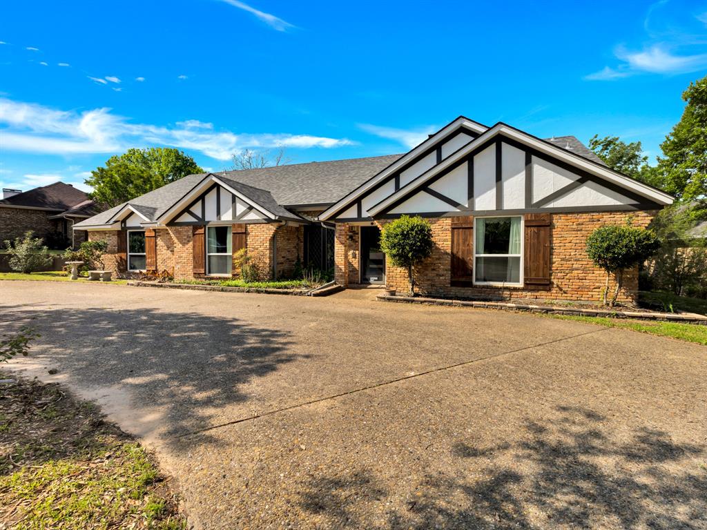 1770 Plummer Drive Property Photo 1