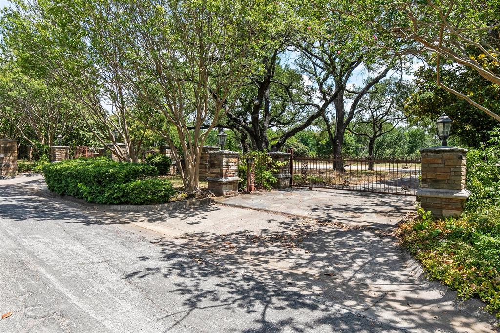 5444 Northbrook Drive Property Photo