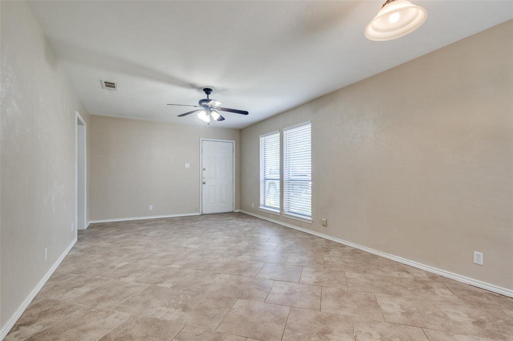 606 Gardenview Circle Property Photo