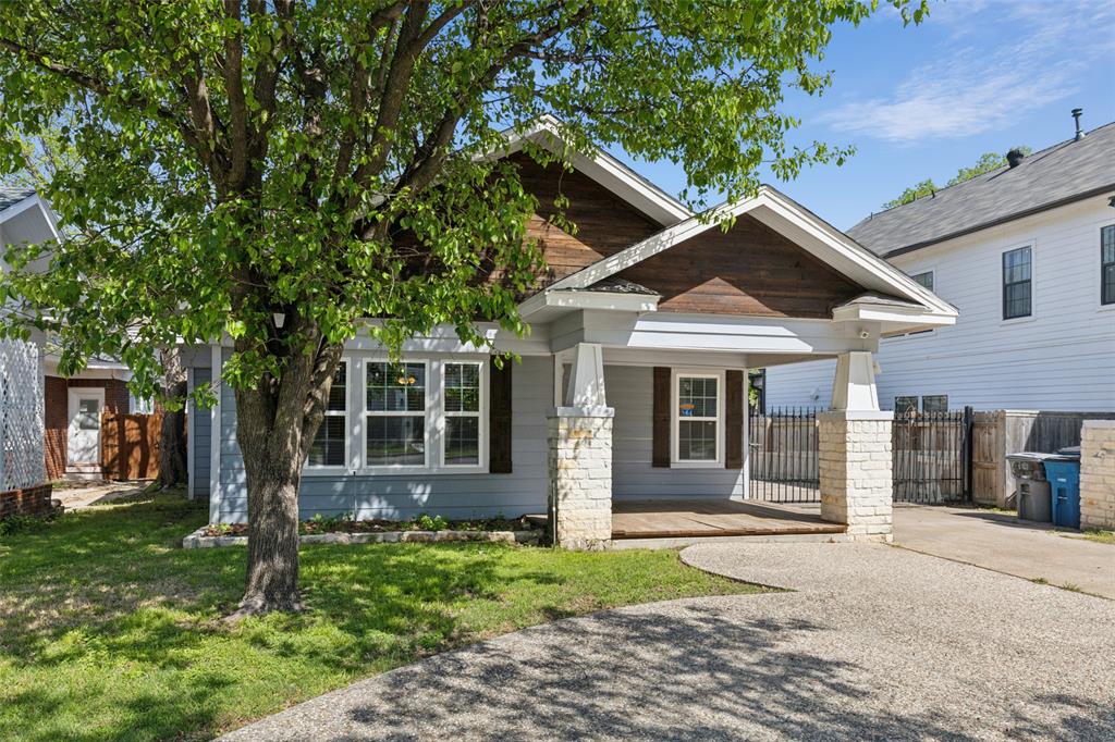 318 S Montreal Avenue Property Photo 1