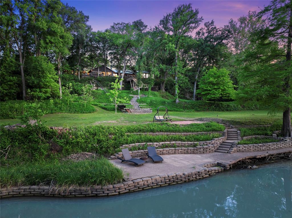 Picture of 341 River Lane