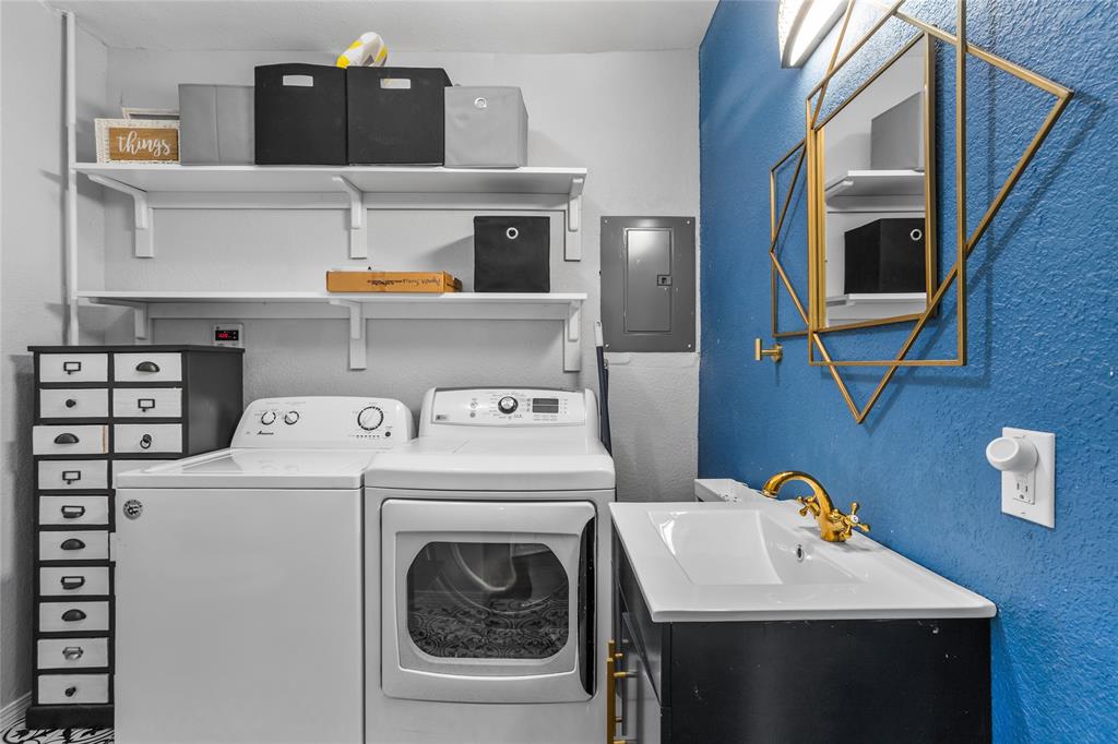 4040 Carolyn Road Property Photo 14