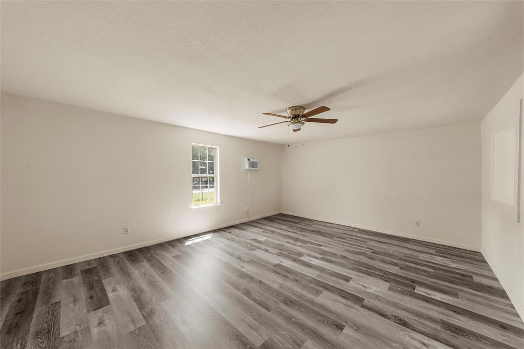 413 Forest Avenue Property Photo 3