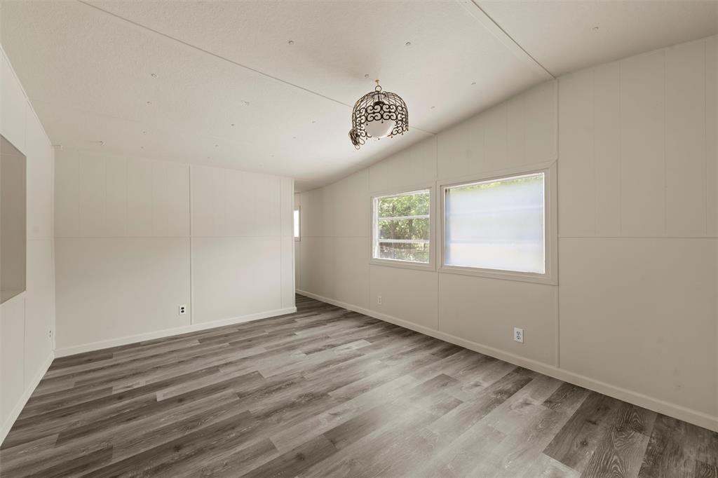 413 Forest Avenue Property Photo 7