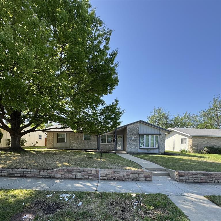 2308 Misty Lane Property Photo