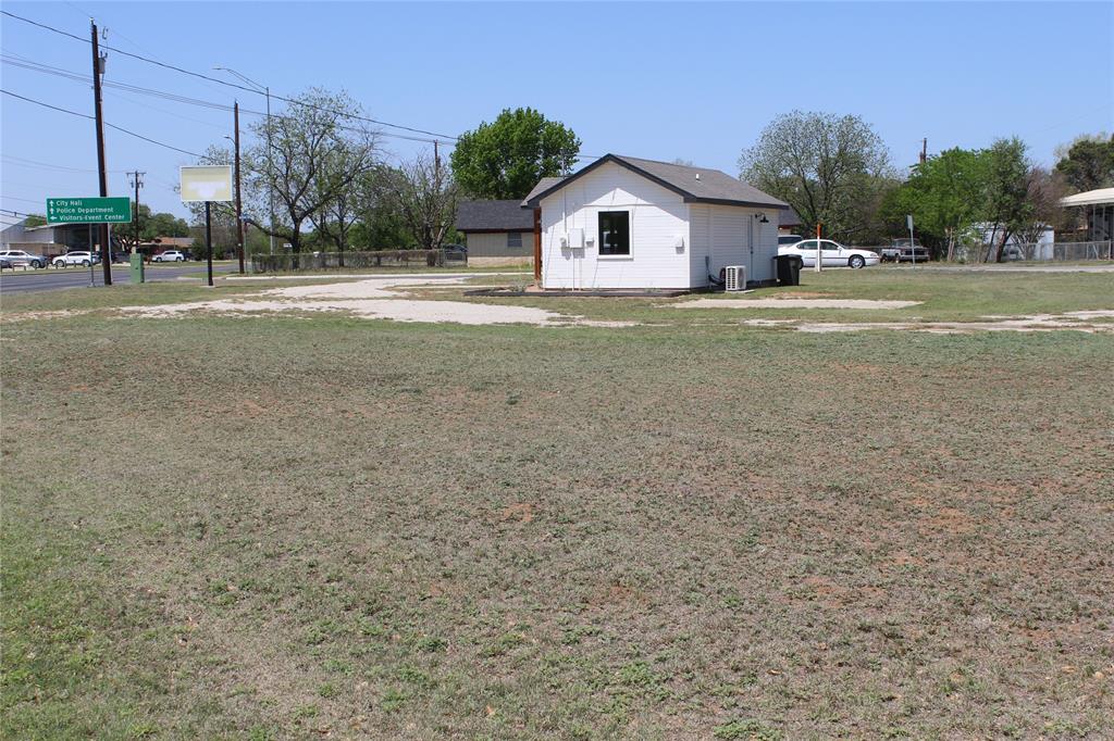 500 Garmon Drive Property Photo 4