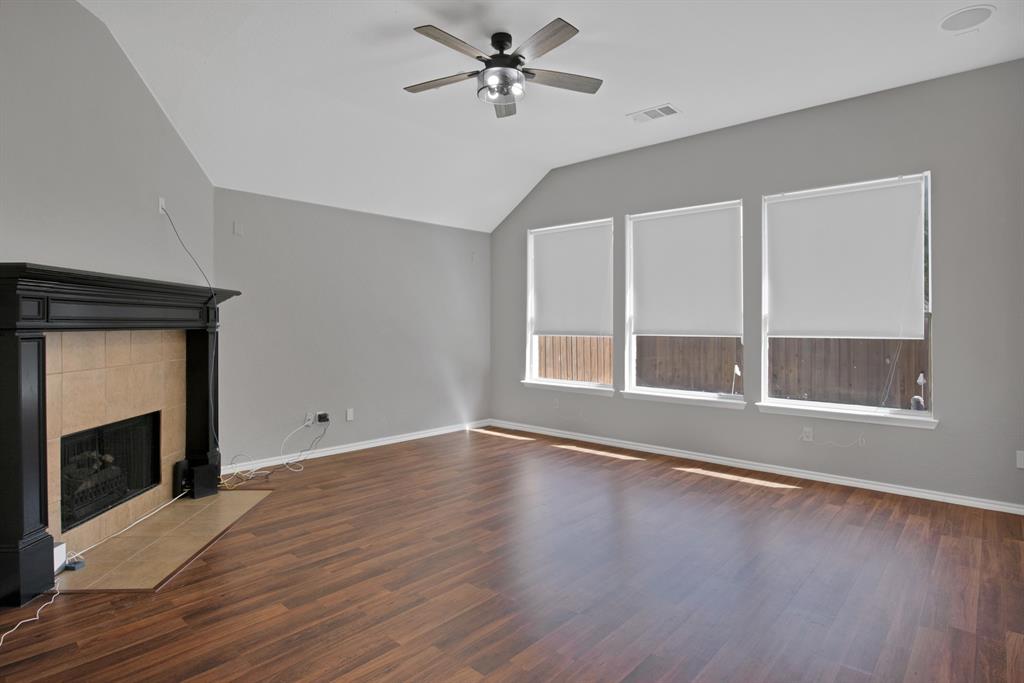 9409 Stonewood Drive Property Photo 14