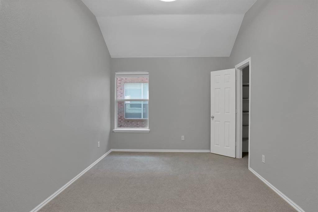 9409 Stonewood Drive Property Photo 27