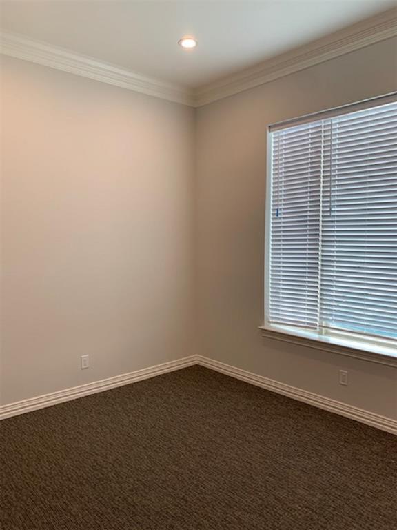 870 Hebron Parkway Property Photo 7