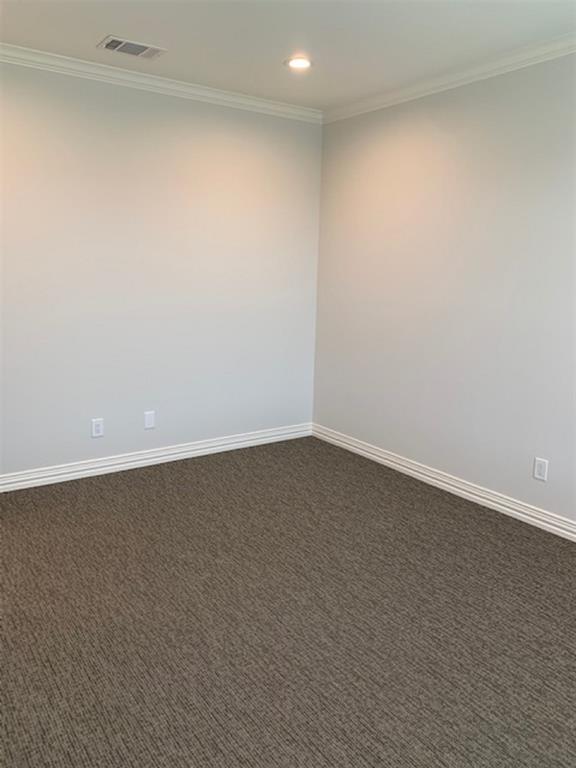 870 Hebron Parkway Property Photo 8