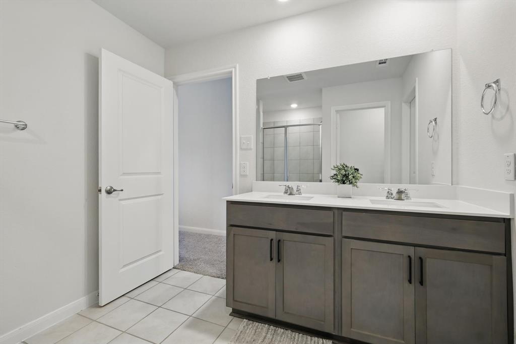903 Saddle Club Way Property Photo 16
