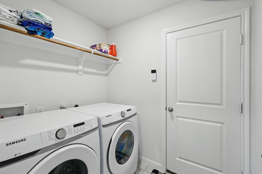 903 Saddle Club Way Property Photo 23