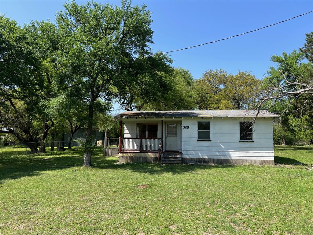 305 County Road 1607 Property Photo