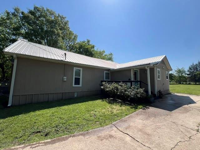 5628 Farm Road 1537 Property Photo
