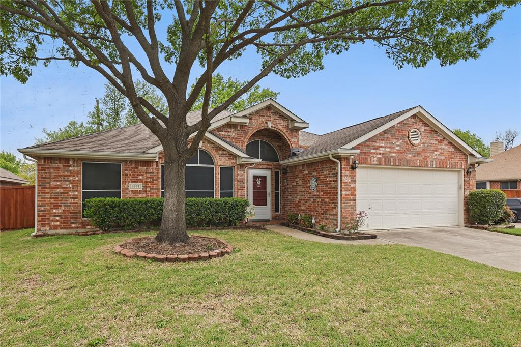 3937 Oak Park Drive Property Photo 1