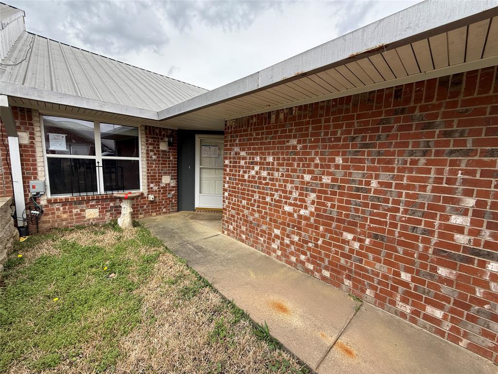1802 Limestone Place Property Photo