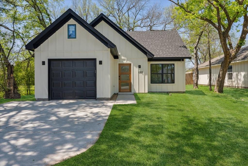 1313 Franklin Avenue Property Photo